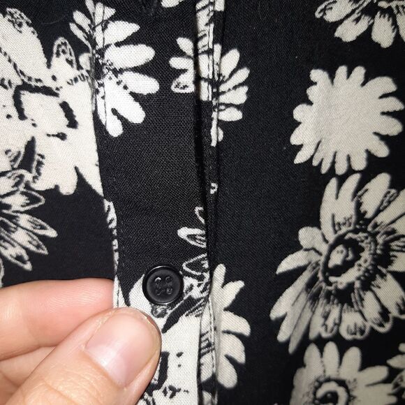 Womans Floral Suzy Shier Dress with Coller - Picture 6 of 9